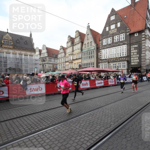 05.10.2025 - 20. swb-Marathon Bremen Yannick Fuchs http://msf.ph/oto/9291161 05.10.2025 10:52:20 Ziel 9955, 9987, 10038, 10900, 10927, 10942, 11128, 11458, 11491 meine-sportfotos.de
