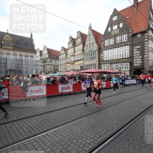 05.10.2025 - 20. swb-Marathon Bremen Yannick Fuchs http://msf.ph/oto/9291166 05.10.2025 10:52:21 Ziel 9955, 9987, 10038, 10900, 10927, 10942, 11128, 11458, 11491 meine-sportfotos.de