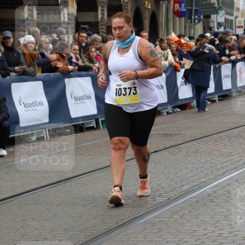 05.10.2025 - 20. swb-Marathon Bremen Strokosch-Dieckow http://msf.ph/oto/9291169 05.10.2025 11:26:10 Ziel 10373 meine-sportfotos.de