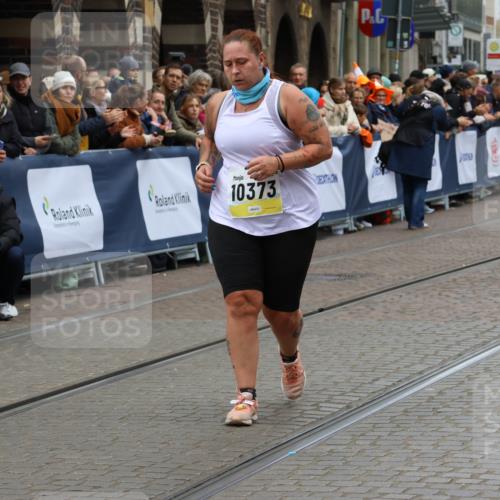 05.10.2025 - 20. swb-Marathon Bremen Strokosch-Dieckow http://msf.ph/oto/9291188 05.10.2025 11:26:10 Ziel 10373 meine-sportfotos.de