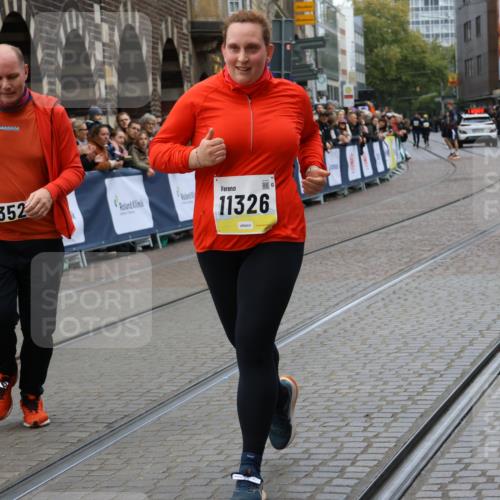 05.10.2025 - 20. swb-Marathon Bremen Strokosch-Dieckow http://msf.ph/oto/9291317 05.10.2025 11:26:22 Ziel 9352, 11326 meine-sportfotos.de