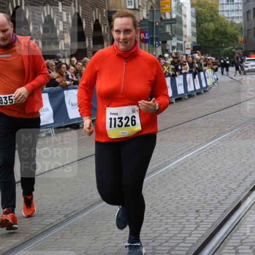 05.10.2025 - 20. swb-Marathon Bremen Strokosch-Dieckow http://msf.ph/oto/9291360 05.10.2025 11:26:22 Ziel 9352, 11326 meine-sportfotos.de