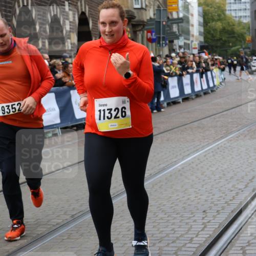 05.10.2025 - 20. swb-Marathon Bremen Strokosch-Dieckow http://msf.ph/oto/9291394 05.10.2025 11:26:22 Ziel 9352, 11326 meine-sportfotos.de