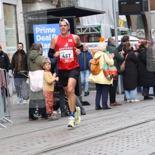 05.10.2025 - 20. swb-Marathon Bremen Strokosch-Dieckow http://msf.ph/oto/9291993 05.10.2025 12:41:03 Ziel 467, 681, 691, 467, 681, 691 meine-sportfotos.de