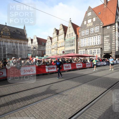05.10.2025 - 20. swb-Marathon Bremen Yannick Fuchs http://msf.ph/oto/9292200 05.10.2025 10:55:56 Ziel 7147, 9521, 10610, 10654, 11052, 11439 meine-sportfotos.de