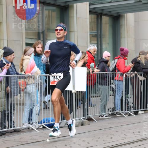 05.10.2025 - 20. swb-Marathon Bremen Strokosch-Dieckow http://msf.ph/oto/9292281 05.10.2025 12:41:44 Ziel 291, 583, 1024, 1143, 1363, 1539, 7751, 291, 583, 1024, 1143, 1363, 1539, 7751 meine-sportfotos.de