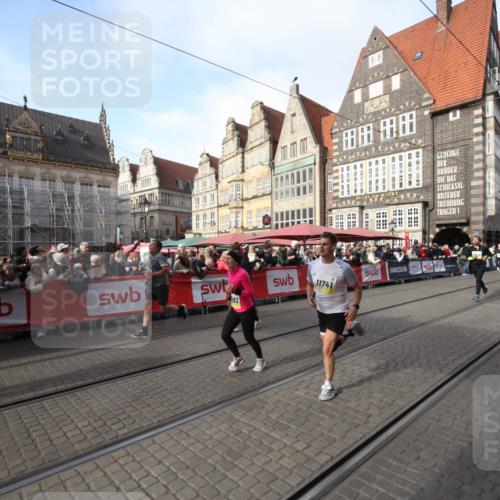 05.10.2025 - 20. swb-Marathon Bremen Yannick Fuchs http://msf.ph/oto/9292298 05.10.2025 10:56:21 Ziel 9258, 10196, 10992, 11364, 11554, 11741 meine-sportfotos.de