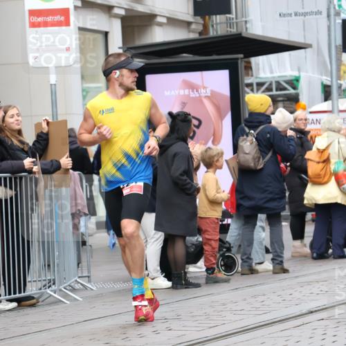 05.10.2025 - 20. swb-Marathon Bremen Strokosch-Dieckow http://msf.ph/oto/9292361 05.10.2025 12:41:59 Ziel 456, 1024, 1363, 1921, 7751, 456, 1024, 1363, 1921, 7751 meine-sportfotos.de