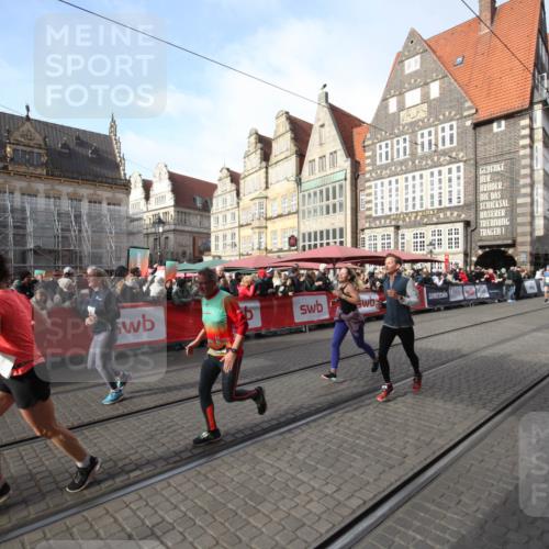 05.10.2025 - 20. swb-Marathon Bremen Yannick Fuchs http://msf.ph/oto/9292373 05.10.2025 10:56:42 Ziel 8118, 9547, 9886, 10008, 10971, 11475, 11691 meine-sportfotos.de