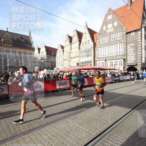05.10.2025 - 20. swb-Marathon Bremen Yannick Fuchs http://msf.ph/oto/9292386 05.10.2025 10:56:48 Ziel 9188, 9266, 10059, 10644, 10683, 10845, 11426, 11734 meine-sportfotos.de