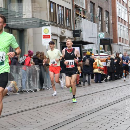 05.10.2025 - 20. swb-Marathon Bremen Strokosch-Dieckow http://msf.ph/oto/9292401 05.10.2025 12:42:03 Ziel 18, 456, 1024, 1117, 1363, 1921, 18, 456, 1024, 1117, 1363, 1921 meine-sportfotos.de