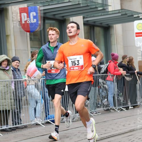 05.10.2025 - 20. swb-Marathon Bremen Strokosch-Dieckow http://msf.ph/oto/9292688 05.10.2025 12:43:09 Ziel 153, 303, 923, 1077, 1289, 1643, 153, 303, 923, 1077, 1289, 1643 meine-sportfotos.de