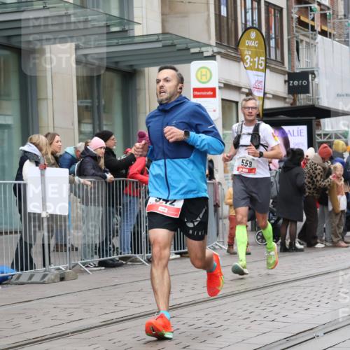 05.10.2025 - 20. swb-Marathon Bremen Strokosch-Dieckow http://msf.ph/oto/9293017 05.10.2025 12:43:56 Ziel 5, 364, 559, 942, 1618, 5, 364, 559, 942, 1618 meine-sportfotos.de