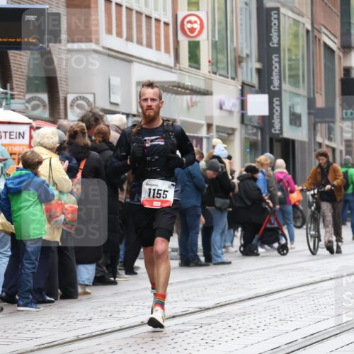 05.10.2025 - 20. swb-Marathon Bremen Strokosch-Dieckow http://msf.ph/oto/9293279 05.10.2025 12:44:58 Ziel 593, 1155, 1334, 1969, 593, 1155, 1334, 1969 meine-sportfotos.de