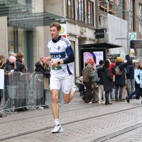 05.10.2025 - 20. swb-Marathon Bremen Strokosch-Dieckow http://msf.ph/oto/9293755 05.10.2025 12:46:52 Ziel 940, 999, 1700, 6957, 7259, 940, 999, 1700, 6957, 7259 meine-sportfotos.de