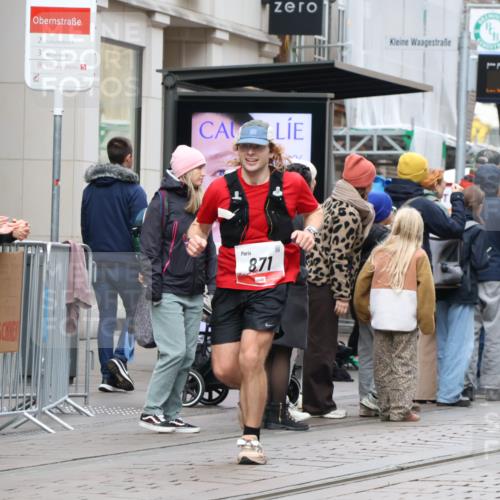 05.10.2025 - 20. swb-Marathon Bremen Strokosch-Dieckow http://msf.ph/oto/9294061 05.10.2025 12:48:25 Ziel 62, 603, 742, 871, 1293, 2133, 3552, 62, 603, 742, 871, 1293, 2133, 3552 meine-sportfotos.de