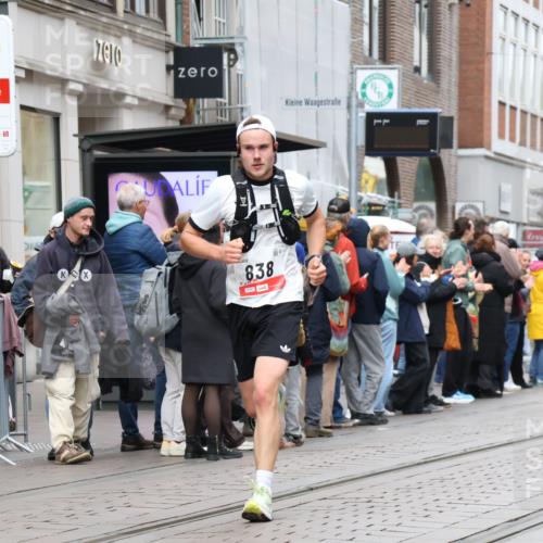 05.10.2025 - 20. swb-Marathon Bremen Strokosch-Dieckow http://msf.ph/oto/9294741 05.10.2025 12:51:46 Ziel 838, 900, 1034, 1360, 1565, 5423, 9080, 838, 900, 1034, 1360, 1565, 5423, 9080 meine-sportfotos.de