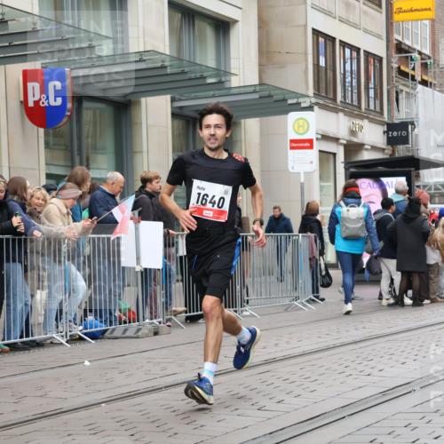 05.10.2025 - 20. swb-Marathon Bremen Strokosch-Dieckow http://msf.ph/oto/9295142 05.10.2025 12:53:47 Ziel 870, 993, 1640, 9082, 870, 993, 1640, 9082 meine-sportfotos.de