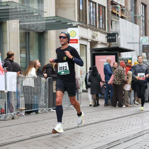 05.10.2025 - 20. swb-Marathon Bremen Strokosch-Dieckow http://msf.ph/oto/9295188 05.10.2025 12:54:01 Ziel 993, 1889, 2129, 9082, 993, 1889, 2129, 9082 meine-sportfotos.de