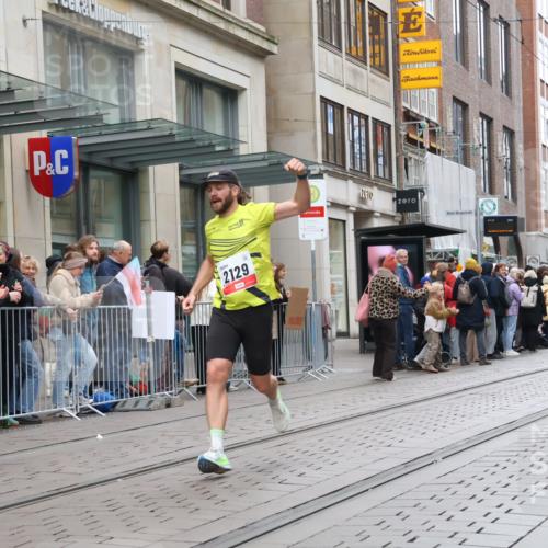 05.10.2025 - 20. swb-Marathon Bremen Strokosch-Dieckow http://msf.ph/oto/9295217 05.10.2025 12:54:13 Ziel 307, 343, 673, 1338, 1889, 2129, 5240, 307, 343, 673, 1338, 1889, 2129, 5240 meine-sportfotos.de