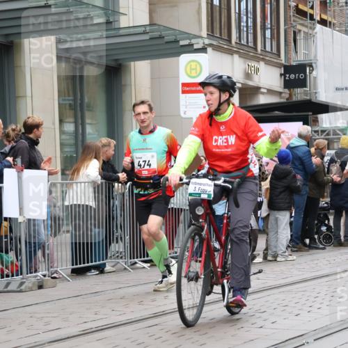05.10.2025 - 20. swb-Marathon Bremen Strokosch-Dieckow http://msf.ph/oto/9295553 05.10.2025 12:55:01 Ziel 235, 474, 1443, 1907, 1912, 2132, 6444, 7213, 7883, 235, 474, 1443, 1907, 1912, 2132, 6444, 7213, 7883 meine-sportfotos.de