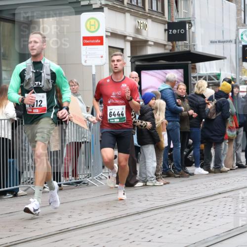 05.10.2025 - 20. swb-Marathon Bremen Strokosch-Dieckow http://msf.ph/oto/9295616 05.10.2025 12:55:12 Ziel 140, 474, 735, 933, 1443, 1567, 1616, 1907, 1912, 2132, 6075, 6444, 140, 474, 735, 933, 1443, 1567, 1616, 1907, 1912, 2132, 6075, 6444 meine-sportfotos.de