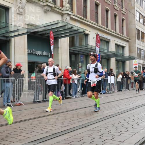 05.10.2025 - 20. swb-Marathon Bremen Strokosch-Dieckow http://msf.ph/oto/9295754 05.10.2025 12:55:37 Ziel 57, 481, 761, 787, 902, 1232, 1245, 1418, 1616, 1633, 2048, 2268, 4375, 5595, 7766, 57, 481, 761, 787, 902, 1232, 1245, 1418, 1616, 1633, 2048, 2268, 4375, 5595, 7766 meine-sportfotos.de