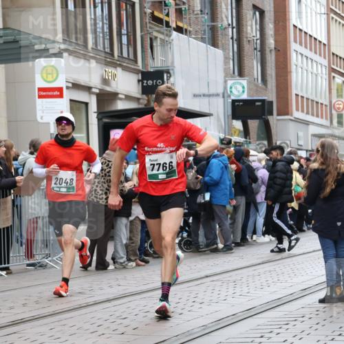 05.10.2025 - 20. swb-Marathon Bremen Strokosch-Dieckow http://msf.ph/oto/9295837 05.10.2025 12:55:53 Ziel 57, 221, 481, 728, 761, 1379, 1633, 1833, 2048, 2135, 3707, 7766, 57, 221, 481, 728, 761, 1379, 1633, 1833, 2048, 2135, 3707, 7766 meine-sportfotos.de