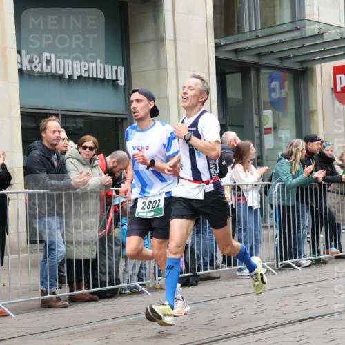 05.10.2025 - 20. swb-Marathon Bremen Strokosch-Dieckow http://msf.ph/oto/9296004 05.10.2025 12:56:30 Ziel 193, 436, 1005, 1901, 1925, 2670, 2801, 4984, 7274, 7587, 193, 436, 1005, 1901, 1925, 2670, 2801, 4984, 7274, 7587 meine-sportfotos.de