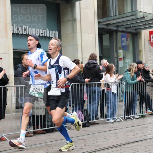 05.10.2025 - 20. swb-Marathon Bremen Strokosch-Dieckow http://msf.ph/oto/9296008 05.10.2025 12:56:30 Ziel 193, 436, 1005, 1901, 1925, 2670, 2801, 4984, 7274, 7587, 193, 436, 1005, 1901, 1925, 2670, 2801, 4984, 7274, 7587 meine-sportfotos.de