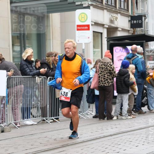 05.10.2025 - 20. swb-Marathon Bremen Strokosch-Dieckow http://msf.ph/oto/9296026 05.10.2025 12:56:41 Ziel 193, 436, 1901, 1925, 2497, 2743, 193, 436, 1901, 1925, 2497, 2743 meine-sportfotos.de