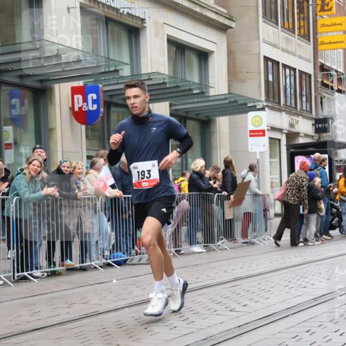 05.10.2025 - 20. swb-Marathon Bremen Strokosch-Dieckow http://msf.ph/oto/9296087 05.10.2025 12:56:49 Ziel 193, 436, 1212, 1801, 1901, 2497, 2743, 6566, 193, 436, 1212, 1801, 1901, 2497, 2743, 6566 meine-sportfotos.de