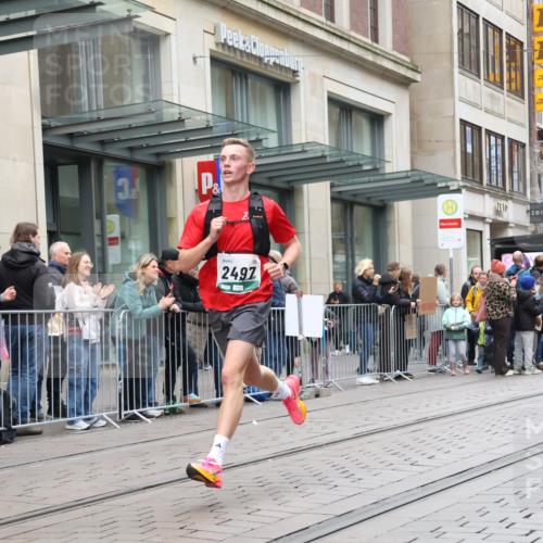 05.10.2025 - 20. swb-Marathon Bremen Strokosch-Dieckow http://msf.ph/oto/9296105 05.10.2025 12:56:57 Ziel 1212, 1801, 2497, 2683, 2743, 3817, 5028, 6566, 8211, 1212, 1801, 2497, 2683, 2743, 3817, 5028, 6566, 8211 meine-sportfotos.de