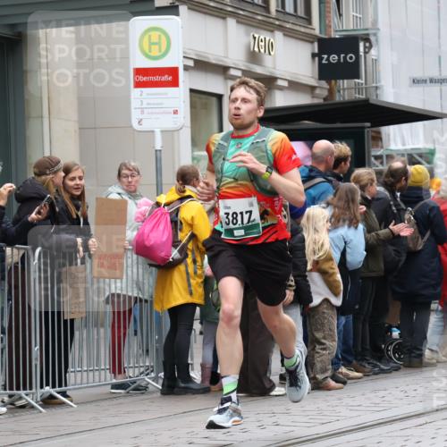 05.10.2025 - 20. swb-Marathon Bremen Strokosch-Dieckow http://msf.ph/oto/9296133 05.10.2025 12:57:13 Ziel 2683, 3153, 3817, 4635, 5028, 8211, 2683, 3153, 3817, 4635, 5028, 8211 meine-sportfotos.de