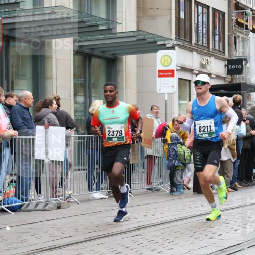 05.10.2025 - 20. swb-Marathon Bremen Strokosch-Dieckow http://msf.ph/oto/9296138 05.10.2025 12:57:16 Ziel 1088, 2168, 2683, 2909, 3153, 3817, 4635, 5028, 8211, 1088, 2168, 2683, 2909, 3153, 3817, 4635, 5028, 8211 meine-sportfotos.de