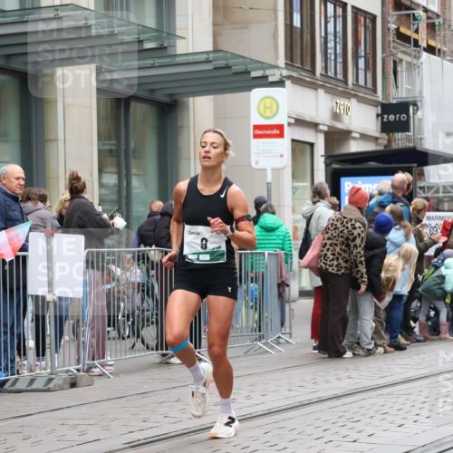 05.10.2025 - 20. swb-Marathon Bremen Strokosch-Dieckow http://msf.ph/oto/9296172 05.10.2025 12:57:39 Ziel 9, 1088, 1352, 2168, 2909, 3294, 5231, 6903, 9, 1088, 1352, 2168, 2909, 3294, 5231, 6903 meine-sportfotos.de