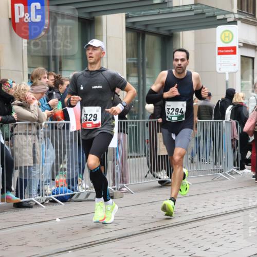 05.10.2025 - 20. swb-Marathon Bremen Strokosch-Dieckow http://msf.ph/oto/9296194 05.10.2025 12:57:59 Ziel 383, 1329, 1352, 1392, 1520, 3294, 5231, 5741, 7269, 7405, 7472, 7816, 383, 1329, 1352, 1392, 1520, 3294, 5231, 5741, 7269, 7405, 7472, 7816 meine-sportfotos.de