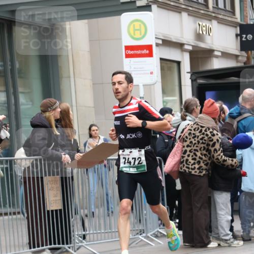05.10.2025 - 20. swb-Marathon Bremen Strokosch-Dieckow http://msf.ph/oto/9296205 05.10.2025 12:58:10 Ziel 1058, 1258, 1329, 1392, 3705, 4867, 5741, 7269, 7405, 7472, 7816, 1058, 1258, 1329, 1392, 3705, 4867, 5741, 7269, 7405, 7472, 7816 meine-sportfotos.de