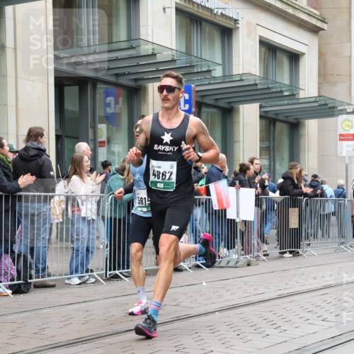 05.10.2025 - 20. swb-Marathon Bremen Strokosch-Dieckow http://msf.ph/oto/9296242 05.10.2025 12:58:33 Ziel 3435, 3580, 4664, 4867, 5470, 5495, 5815, 7668, 7764, 8053, 8275, 8520, 8593, 3435, 3580, 4664, 4867, 5470, 5495, 5815, 7668, 7764, 8053, 8275, 8520, 8593 meine-sportfotos.de
