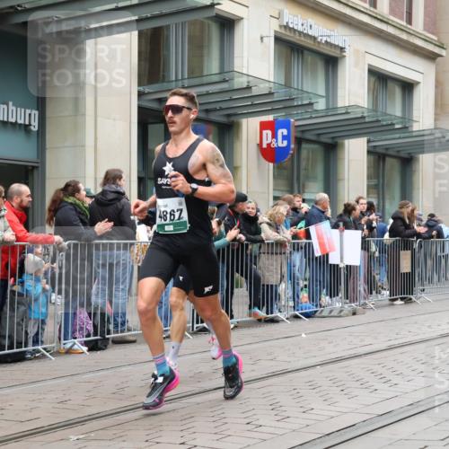 05.10.2025 - 20. swb-Marathon Bremen Strokosch-Dieckow http://msf.ph/oto/9296243 05.10.2025 12:58:33 Ziel 3435, 3580, 4664, 4867, 5470, 5495, 5815, 7668, 7764, 8053, 8275, 8520, 8593, 3435, 3580, 4664, 4867, 5470, 5495, 5815, 7668, 7764, 8053, 8275, 8520, 8593 meine-sportfotos.de