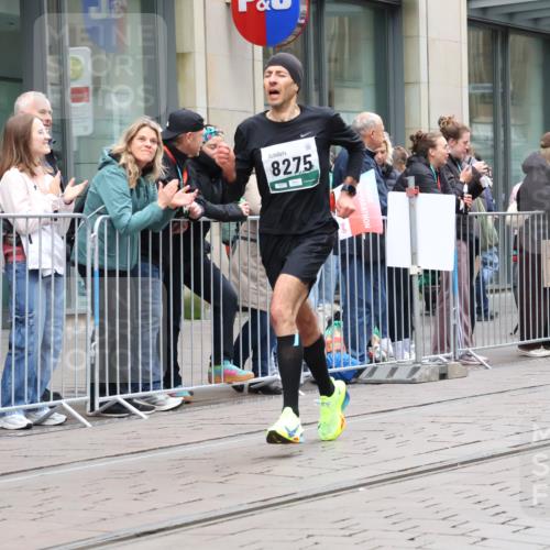 05.10.2025 - 20. swb-Marathon Bremen Strokosch-Dieckow http://msf.ph/oto/9296257 05.10.2025 12:58:38 Ziel 3435, 3580, 4664, 5470, 5495, 7668, 7764, 8053, 8275, 8593, 3435, 3580, 4664, 5470, 5495, 7668, 7764, 8053, 8275, 8593 meine-sportfotos.de