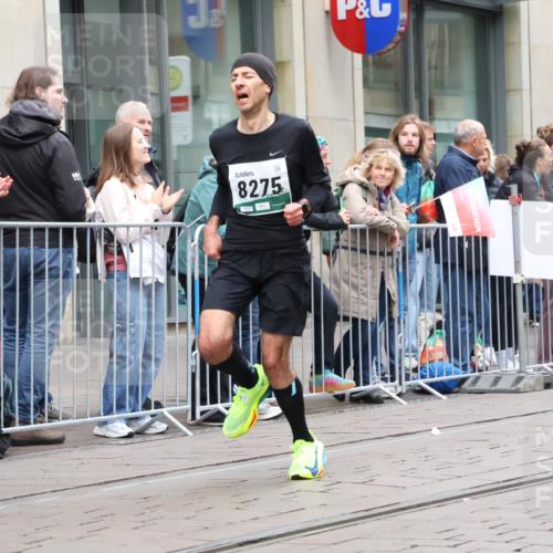05.10.2025 - 20. swb-Marathon Bremen Strokosch-Dieckow http://msf.ph/oto/9296258 05.10.2025 12:58:39 Ziel 2385, 3435, 3580, 4664, 5470, 5495, 7668, 7764, 8053, 8275, 8593, 2385, 3435, 3580, 4664, 5470, 5495, 7668, 7764, 8053, 8275, 8593 meine-sportfotos.de