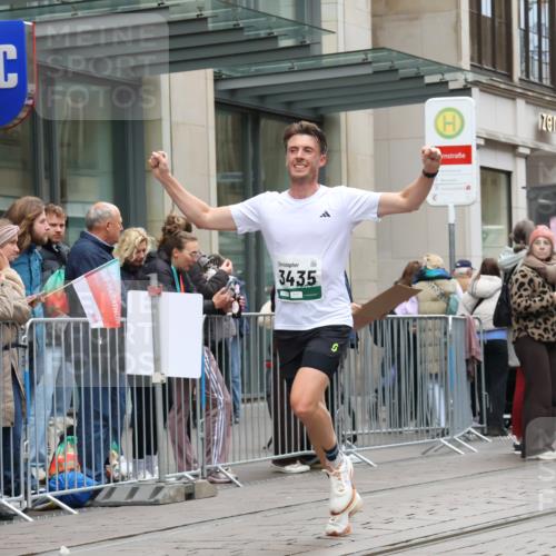 05.10.2025 - 20. swb-Marathon Bremen Strokosch-Dieckow http://msf.ph/oto/9296270 05.10.2025 12:58:48 Ziel 623, 2130, 2385, 3219, 3391, 3435, 4158, 4664, 5470, 5495, 5908, 6224, 6423, 8053, 623, 2130, 2385, 3219, 3391, 3435, 4158, 4664, 5470, 5495, 5908, 6224, 6423, 8053 meine-sportfotos.de