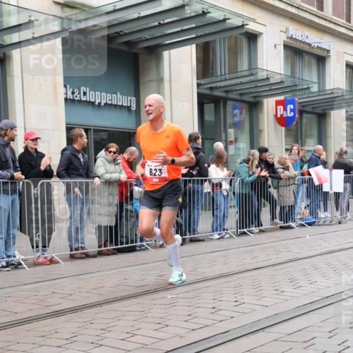 05.10.2025 - 20. swb-Marathon Bremen Strokosch-Dieckow http://msf.ph/oto/9296304 05.10.2025 12:59:07 Ziel 133, 623, 945, 2130, 2967, 3219, 3391, 4158, 4369, 4631, 5908, 6224, 6385, 6423, 6912, 7834, 9095, 133, 623, 945, 2130, 2967, 3219, 3391, 4158, 4369, 4631, 5908, 6224, 6385, 6423, 6912, 7834, 9095 meine-sportfotos.de