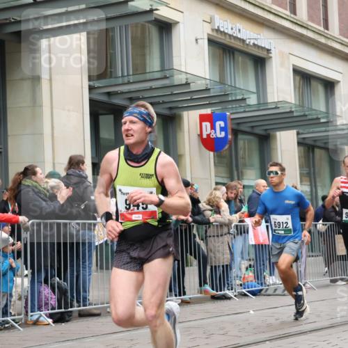 05.10.2025 - 20. swb-Marathon Bremen Strokosch-Dieckow http://msf.ph/oto/9296313 05.10.2025 12:59:14 Ziel 133, 945, 2967, 4369, 4631, 6385, 6912, 7834, 9095, 133, 945, 2967, 4369, 4631, 6385, 6912, 7834, 9095 meine-sportfotos.de