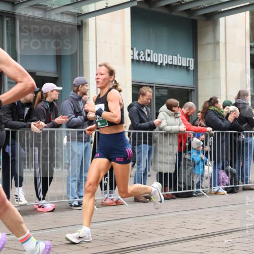 05.10.2025 - 20. swb-Marathon Bremen Strokosch-Dieckow http://msf.ph/oto/9296321 05.10.2025 12:59:16 Ziel 133, 377, 945, 2967, 4369, 4631, 6385, 6912, 7834, 9095, 133, 377, 945, 2967, 4369, 4631, 6385, 6912, 7834, 9095 meine-sportfotos.de