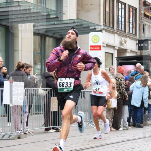 05.10.2025 - 20. swb-Marathon Bremen Strokosch-Dieckow http://msf.ph/oto/9296407 05.10.2025 13:00:13 Ziel 46, 965, 1612, 1615, 2118, 3251, 3982, 5014, 6633, 7099, 7373, 7949, 46, 965, 1612, 1615, 2118, 3251, 3982, 5014, 6633, 7099, 7373, 7949 meine-sportfotos.de