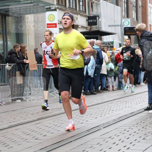 05.10.2025 - 20. swb-Marathon Bremen Strokosch-Dieckow http://msf.ph/oto/9296459 05.10.2025 13:00:50 Ziel 588, 628, 1093, 1215, 1626, 2666, 2719, 3150, 3342, 3807, 4358, 6150, 7525, 8382, 8747, 8828, 588, 628, 1093, 1215, 1626, 2666, 2719, 3150, 3342, 3807, 4358, 6150, 7525, 8382, 8747, 8828 meine-sportfotos.de