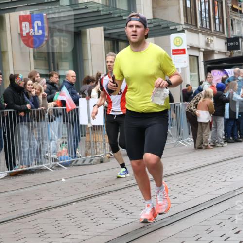 05.10.2025 - 20. swb-Marathon Bremen Strokosch-Dieckow http://msf.ph/oto/9296462 05.10.2025 13:00:51 Ziel 588, 628, 1093, 1215, 1626, 2666, 2719, 3150, 3342, 3807, 4358, 5132, 6150, 7525, 8382, 8747, 8828, 588, 628, 1093, 1215, 1626, 2666, 2719, 3150, 3342, 3807, 4358, 5132, 6150, 7525, 8382, 8747, 8828 meine-sportfotos.de