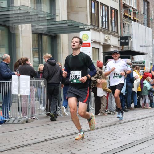 05.10.2025 - 20. swb-Marathon Bremen Strokosch-Dieckow http://msf.ph/oto/9296472 05.10.2025 13:00:58 Ziel 588, 628, 1215, 1626, 2666, 2719, 3150, 3342, 3807, 4358, 5132, 6150, 7525, 8382, 8747, 8828, 588, 628, 1215, 1626, 2666, 2719, 3150, 3342, 3807, 4358, 5132, 6150, 7525, 8382, 8747, 8828 meine-sportfotos.de